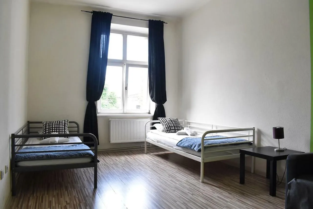 ** Hostal Good Bye Lenin Revolution Albergue Cracovia Polonia