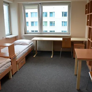  Auberge de jeunesse Ds Za Kolumnami